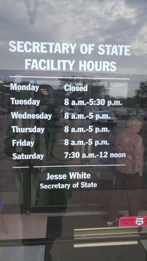 Jesse White Secretary of State Rockford Central Facility